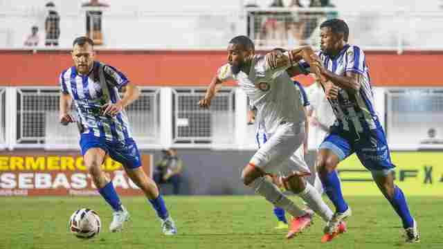 Azulão poupa titulares e não sai do zero contra o Carcará, Grêmio é o próximo passo pela Copa do Brasil