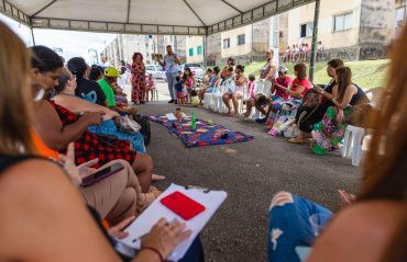 Comunidade da parte alta da capital participa de ação em combate ao racismo