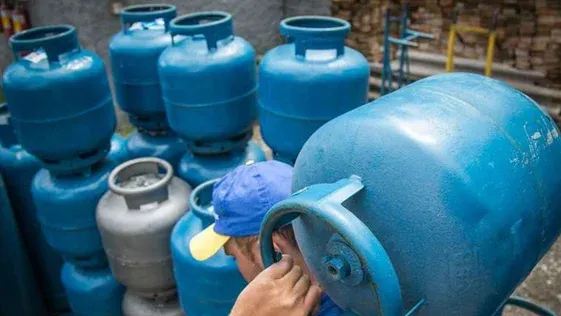 Governo lança programa para distribuir milhões de botijões de gás e vê custo de R$ 5,1 bi em 2026