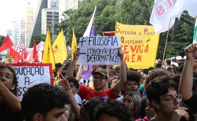 Dia do estudante é marcado por mobilizações em todo o país