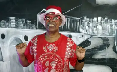 Morre aos 66 anos Quinho do Salgueiro, cantor de sambas-enredo