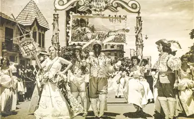 Carnaval turístico do Rio também nasceu da luta política dos sambistas