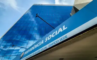 Saiba como contestar descontos não autorizados do INSS