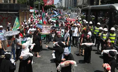 Atos pró-Palestina em São Paulo e Brasília pedem cessar-fogo em Gaza