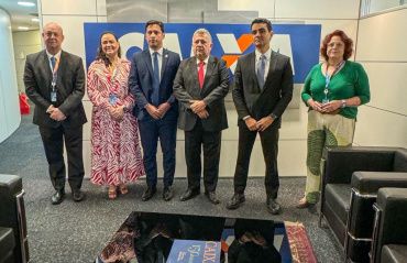 Prefeito JHC quer avaliação da Caixa Econômica sobre déficit habitacional em Maceió