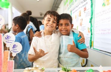 Escolas da rede municipal participam da Caminhada da Paz