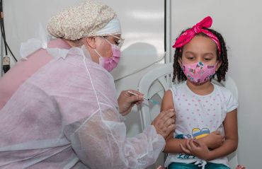 Saúde alerta para a baixa cobertura vacinal infantil contra a Covid-19