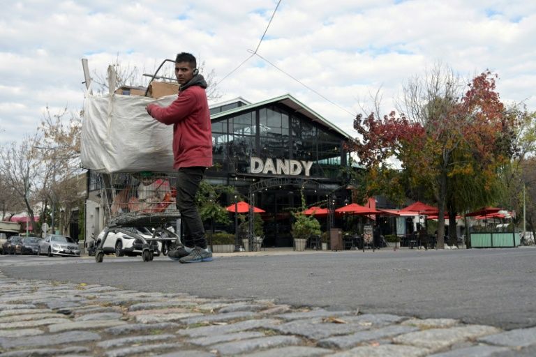 Pobreza atinge 55,5% população da Argentina, aponta relatório acadêmico