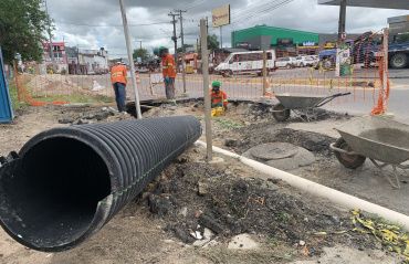 Seminfra inicia recuperação de galeria em avenida do Graciliano Ramos