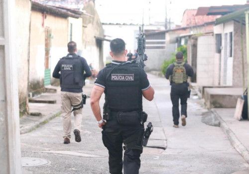 Três pessoas são presas durante operação da Polícia Civil em Maceió