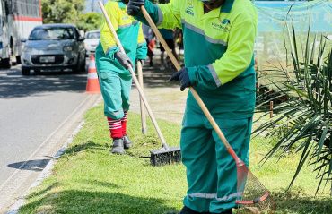Operação Vias Belas: serviços de limpeza embelezam principais avenidas de Maceió 