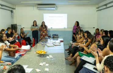Educação orienta psicólogos recém contratados sobre atuação nas escolas