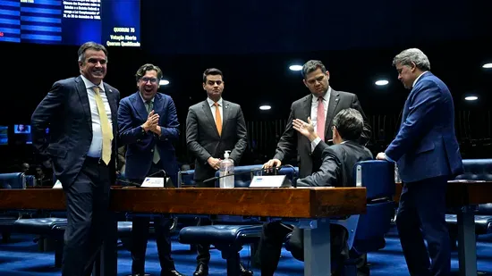 Saiba quanto o aumento no número de deputados vai custar aos cofres públicos