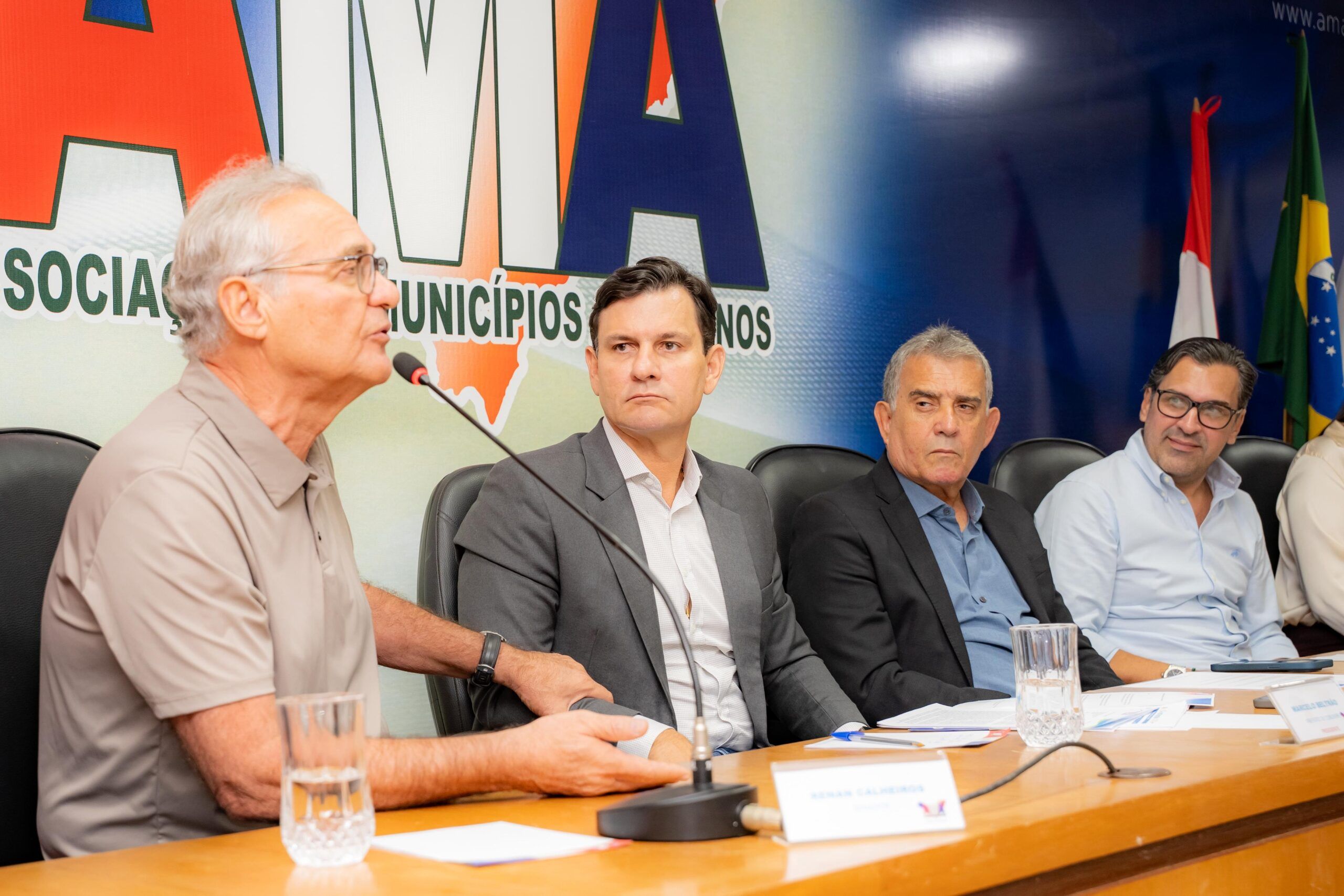 Prefeitos voltam a cobrar pauta municipalista