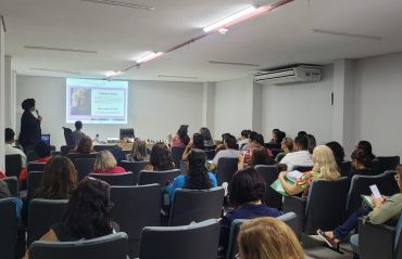 Junho Violeta: Saúde realiza mesa redonda sobre violência contra a pessoa idosa