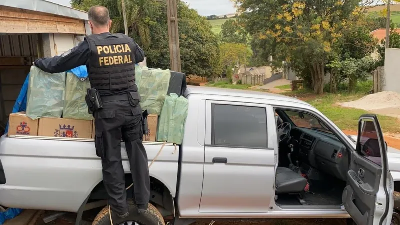 Comércio ilegal de cigarros eletrônicos e convencionais é alvo da PF