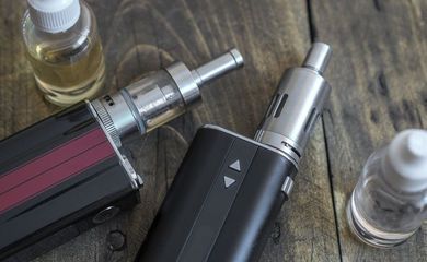 Entidades médicas esperam decisão da Anvisa sobre cigarro eletrônico