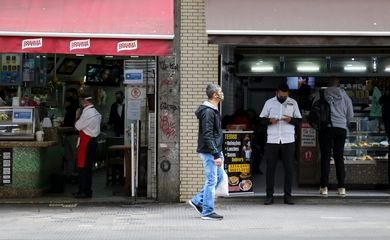 Índices de Confiança de Serviços e do Comércio sobem em maio