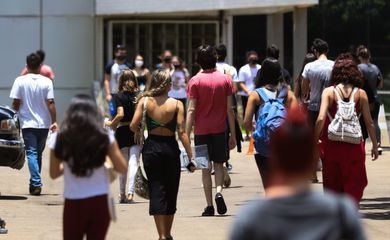 MEC prorroga até amanhã inscrição para o Prouni