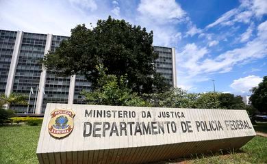 PF faz operação contra fraudes no auxílio emergencial