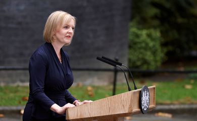 Liz Truss anunciou o congelamento das contas de energia, gás e eletricidade