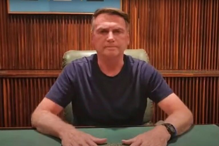 Bolsonaro ‘reaparece’ no Twitter após mais de uma semana sem postagens