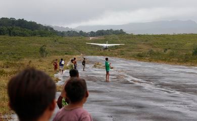 Profissionais de saúde superam desafios para salvar vidas yanomami