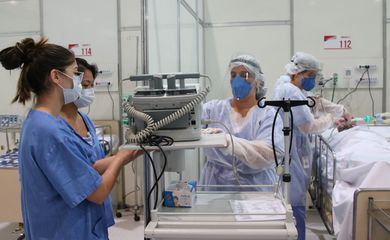 Três anos depois, profissionais de saúde ainda sentem peso da pandemia