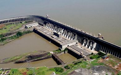 Retirada de água do meio ambiente atinge 4,1 trilhões de m³