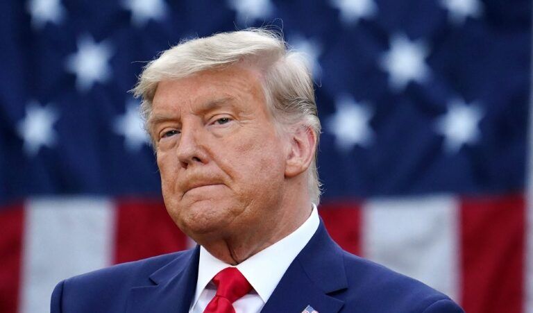 Trump é indiciado por tentar reverter resultado da eleição de 2020