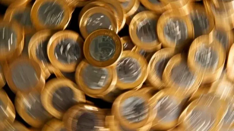 Arrecadação do governo cresce 5,68% em fevereiro e bate recorde para o mês