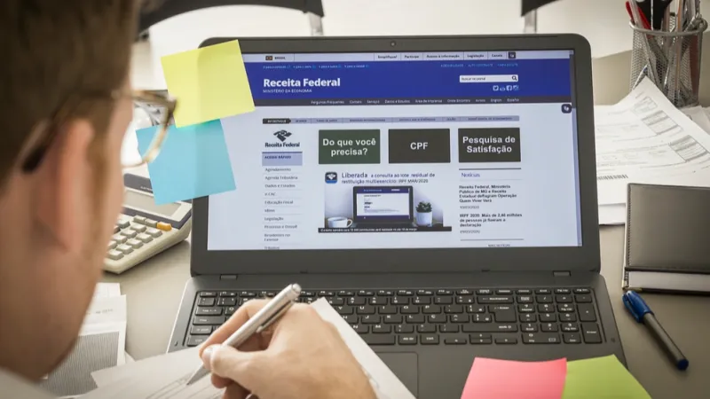 Declaração do Imposto de Renda acende alerta para golpe do link falso