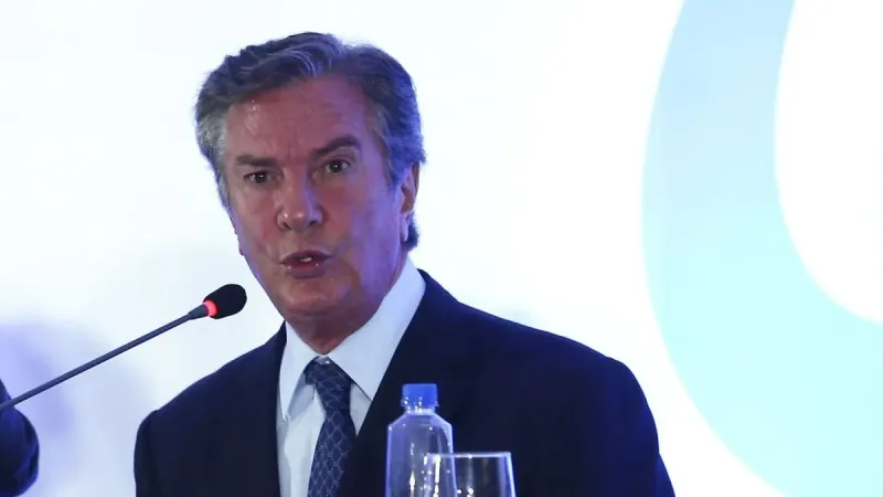 Moraes dá cinco dias para Collor explicar tornozeleira eletrônica desligada