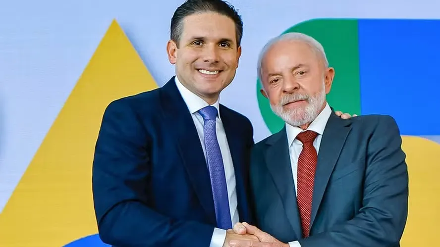 Lula e Motta vão se reunir até segunda (25) para bater martelo sobre PEC do fim da escala 6x1