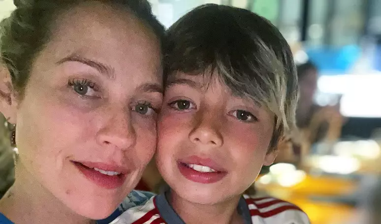 Luana Piovani se preocupa com o filho: 'Estava pesquisando por fuzis'