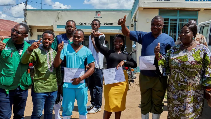 OMS: casos suspeitos de Ebola caem para 116, após centenas descartados