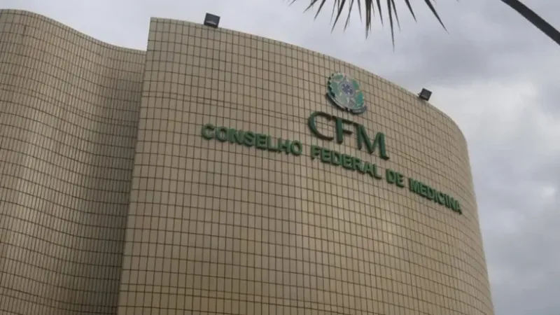 CFM quer barrar registro de 13 mil alunos de medicina com notas insatisfatórias