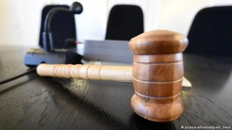 Como a baixa presença de mulheres nos tribunais tende a beneficiar agressores homens