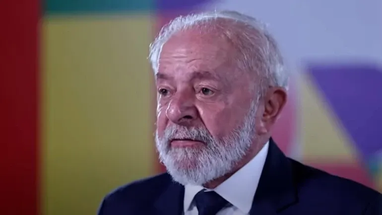 Datafolha: aprovação de Lula cai para 24% e marca pior patamar de todos seus mandatos