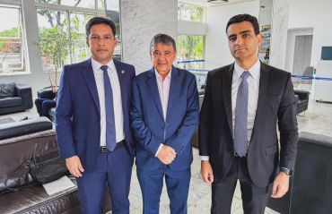 Em Brasilia, prefeito JHC busca apoio e união de órgãos federativos