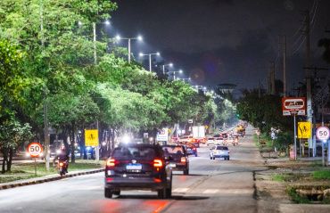 Iluminação em LED alcança mais de 60km das principais vias urbanas de Maceió
