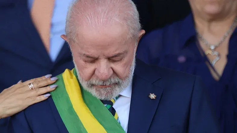 59% da população é contra candidatura à reeleição de Lula em 2026