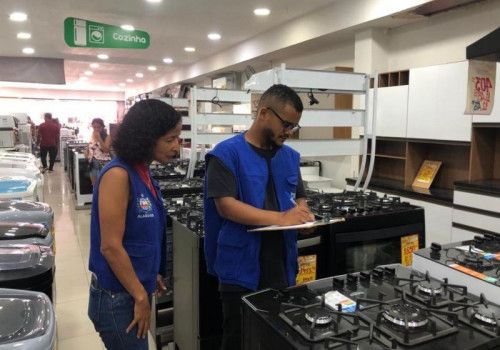 Federação dos bancos dá dicas de como evitar golpes na Black Friday