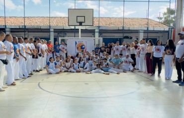 Arte Capoeira resgata identidade, fortalece vínculos e transforma vida de estudantes