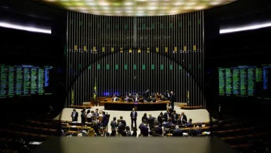 Como fica a divisão de poder no Congresso após fusões e federações de partidos