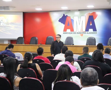 AMA encerra primeira turma do curso sobre a implantação da nova Lei de Licitações 