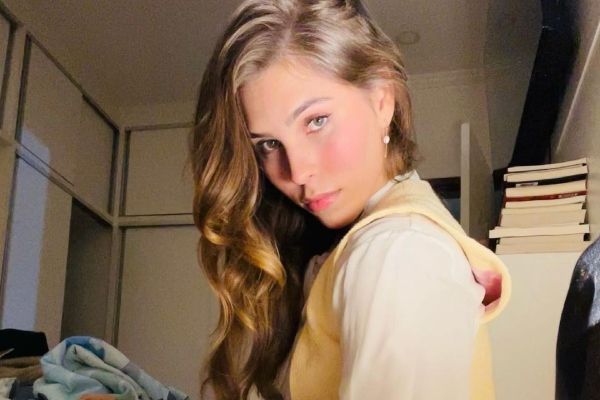 Atriz trans de ‘Renascer’, Gabriela Medeiros rebate especulações sobre seu corpo