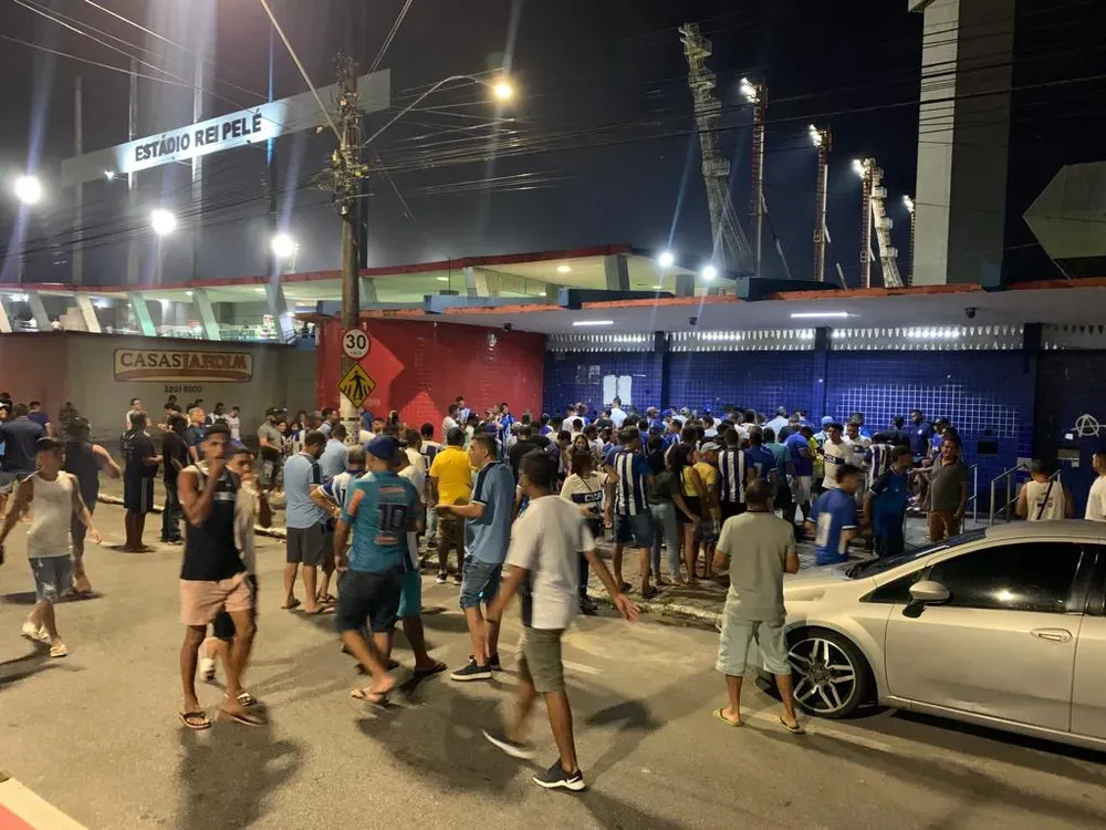 Azulão x Botafogo-PB: ingressos serão vendidos a R$ 10, e sócio-torcedor pode levar acompanhante