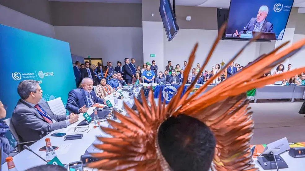 Lula diz que papel do Brasil na Opep+ será o de alertar os produtores de petróleo para o fim dos combustíveis fósseis