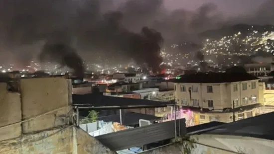Megaoperação no Rio tem tiroteios, um morto e PM baleado